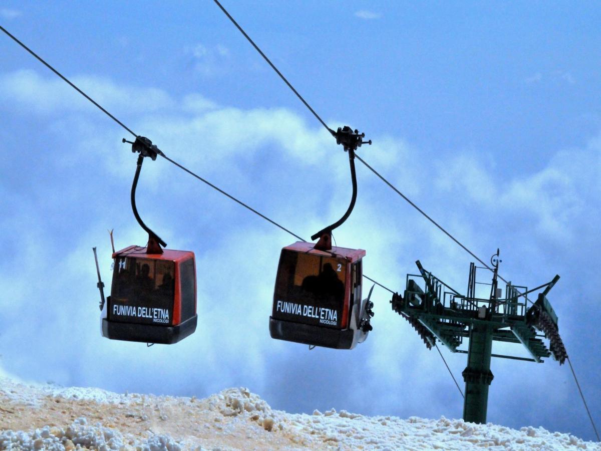 Апарт отель Etna Royal View Трекастаньи Экстерьер фото